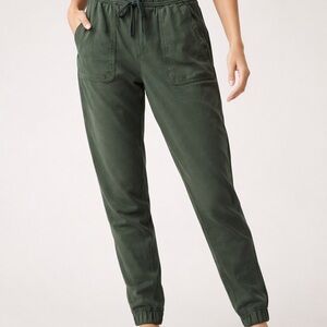 Athleta Forest Green Drawstring Jogger Pants Women's Size M
